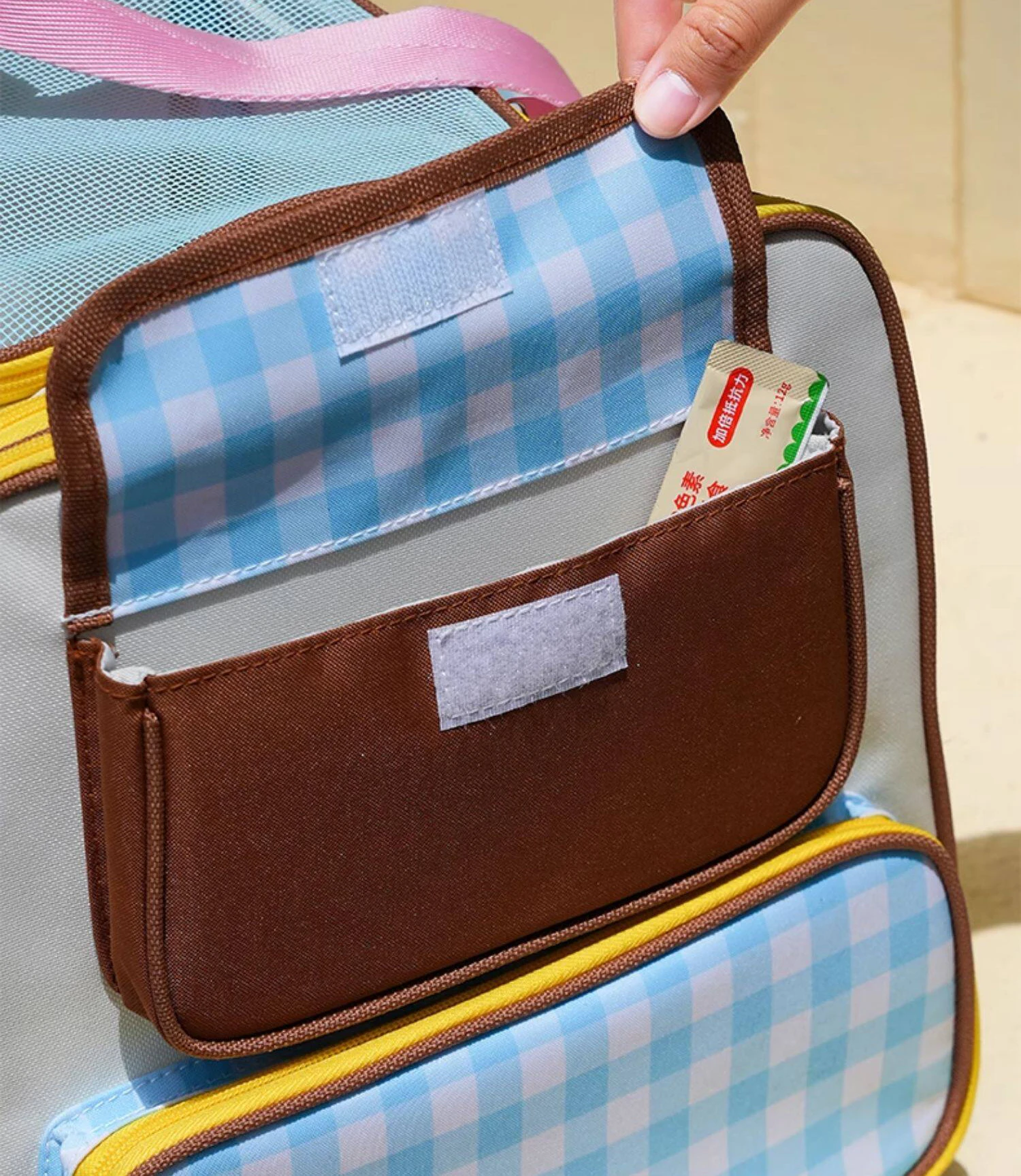 Mochila plegada ocupando poco espacio