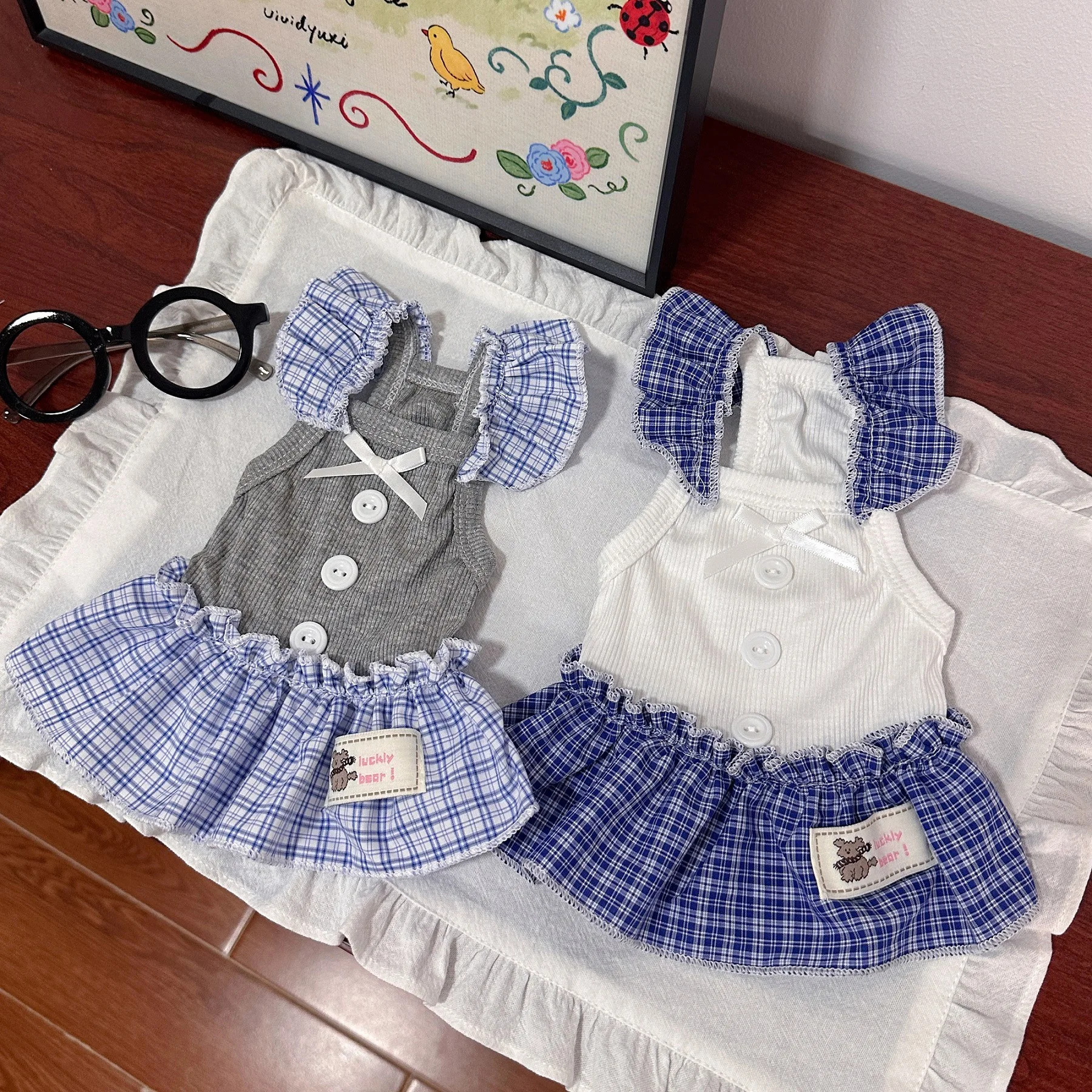 Vestido a cuadros para perros pequeños