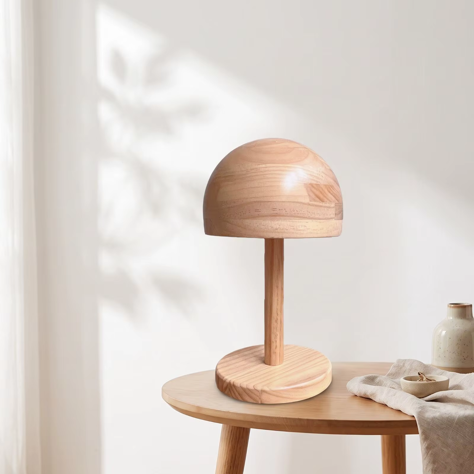 Soporte Exhibidor Madera con Cúpula para Sombreros – Base Redonda Estable - imagen 4