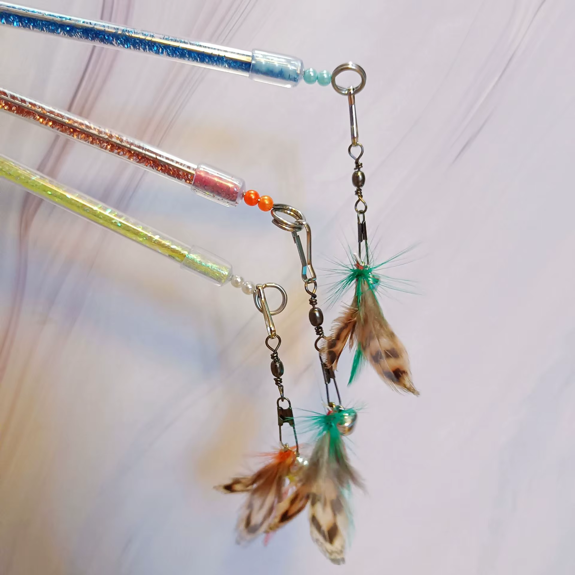 Set de juguetes interactivos para gatos con plumas y simulación de insectos - imagen 4