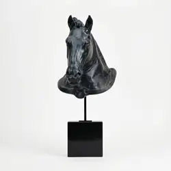 Estatua cabeza caballo estilo antiguo para entrada