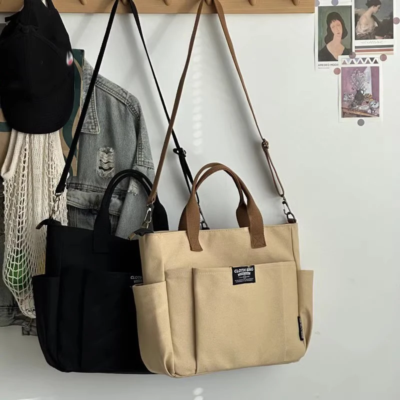 Bolso abierto mostrando interior