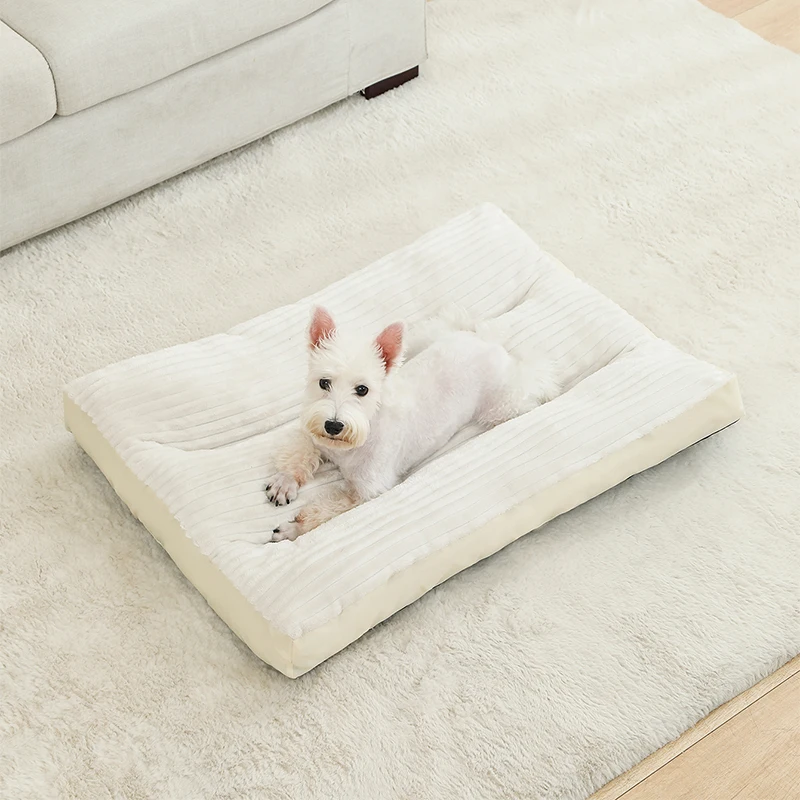 Cama nido en uso con mascota