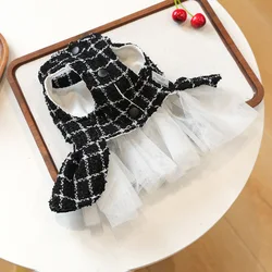 Vestido de lana a cuadros con lazo de mariposa para perros pequeños y cachorros