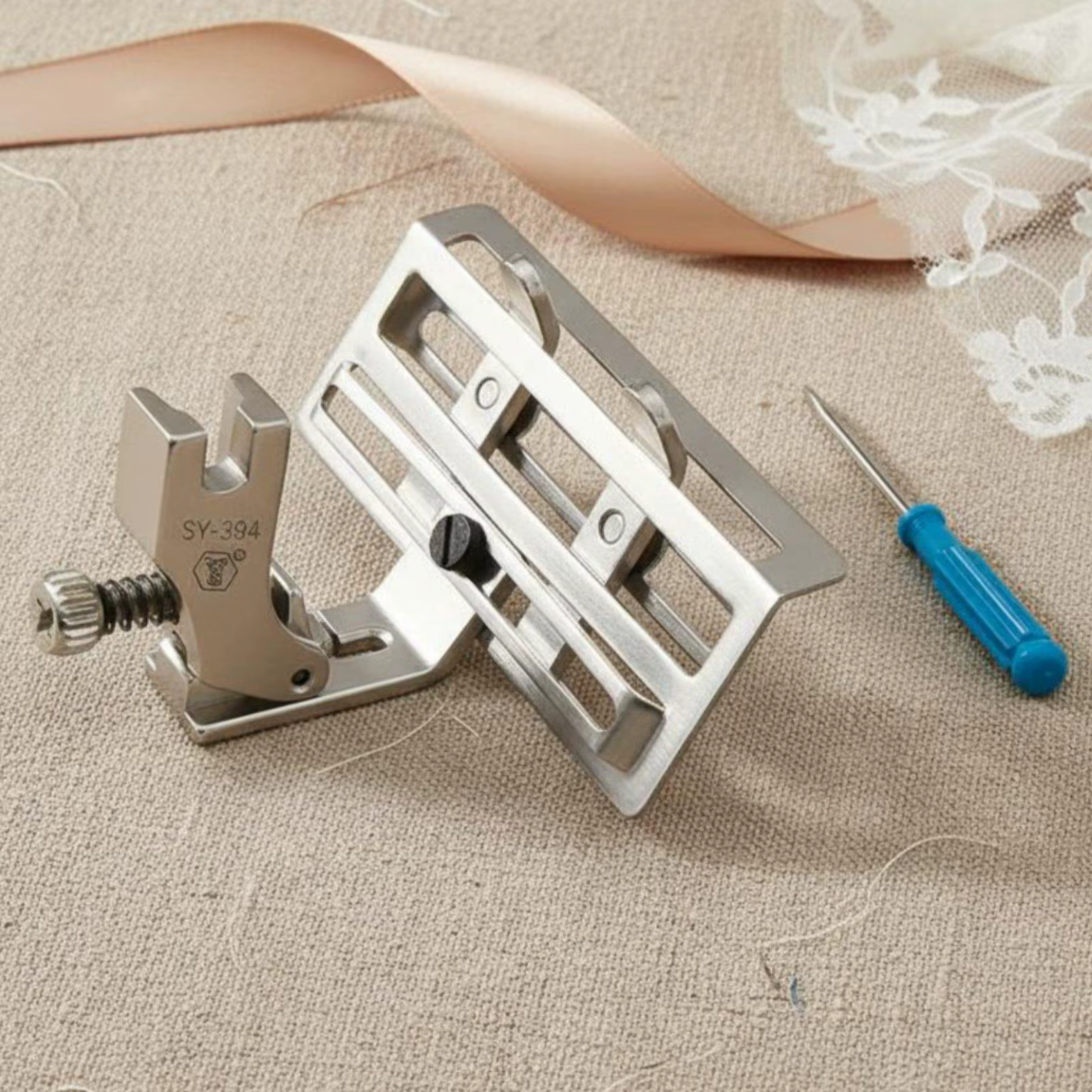 Prensatelas Multifuncional con Guía para Encaje – Pieza para Máquina de Coser - imagen 5