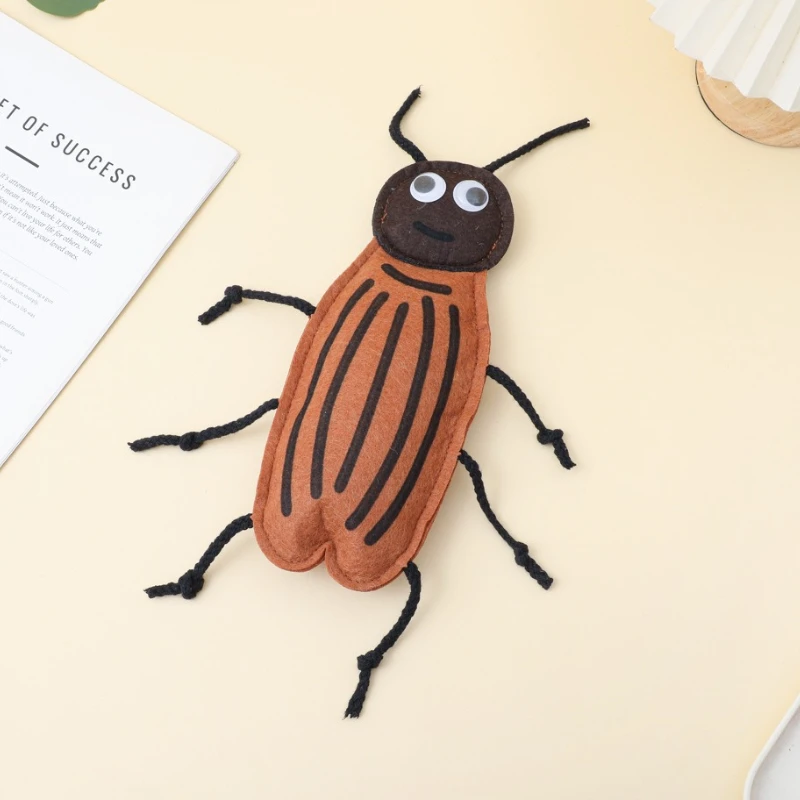 Juguete para gatos de fieltro con forma de cucaracha, resistente - imagen 5