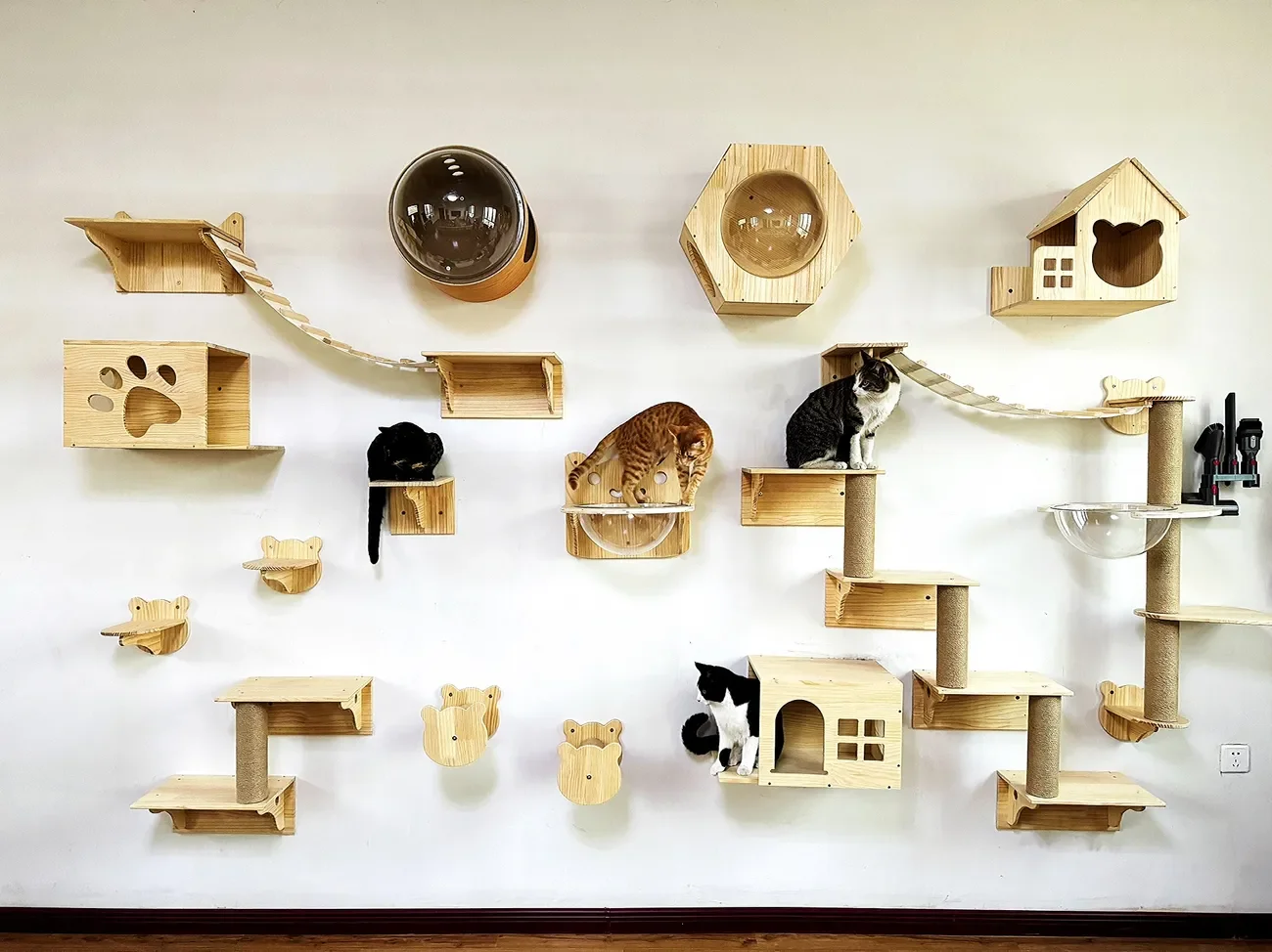 Estante de pared para gatos con hamaca y escalones de sisal - imagen 2