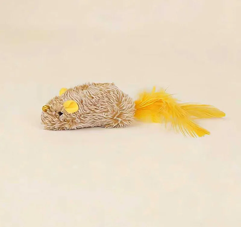 Ratón de peluche en su empaque original
