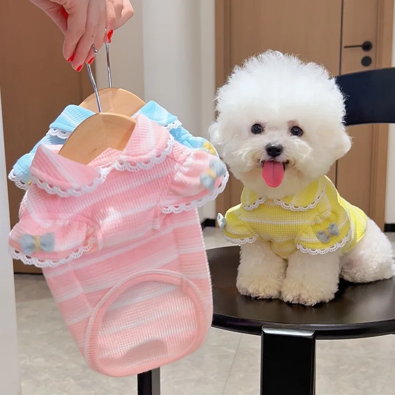 Pijama de Algodón Rayado para Perro Pequeño con Encaje Elegante - imagen 3