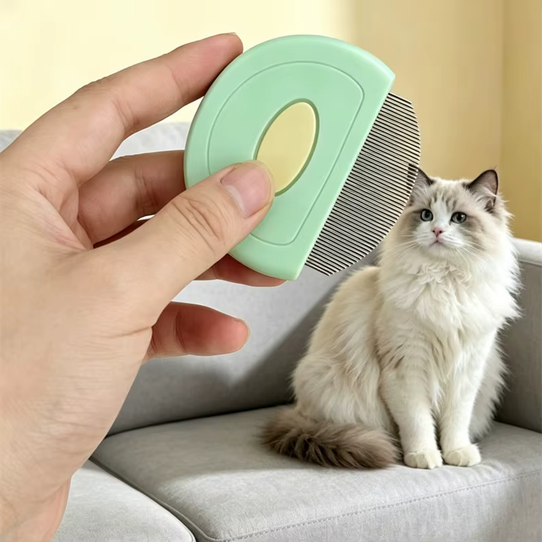 Peine antipulgas de dientes densos para perros y gatos
