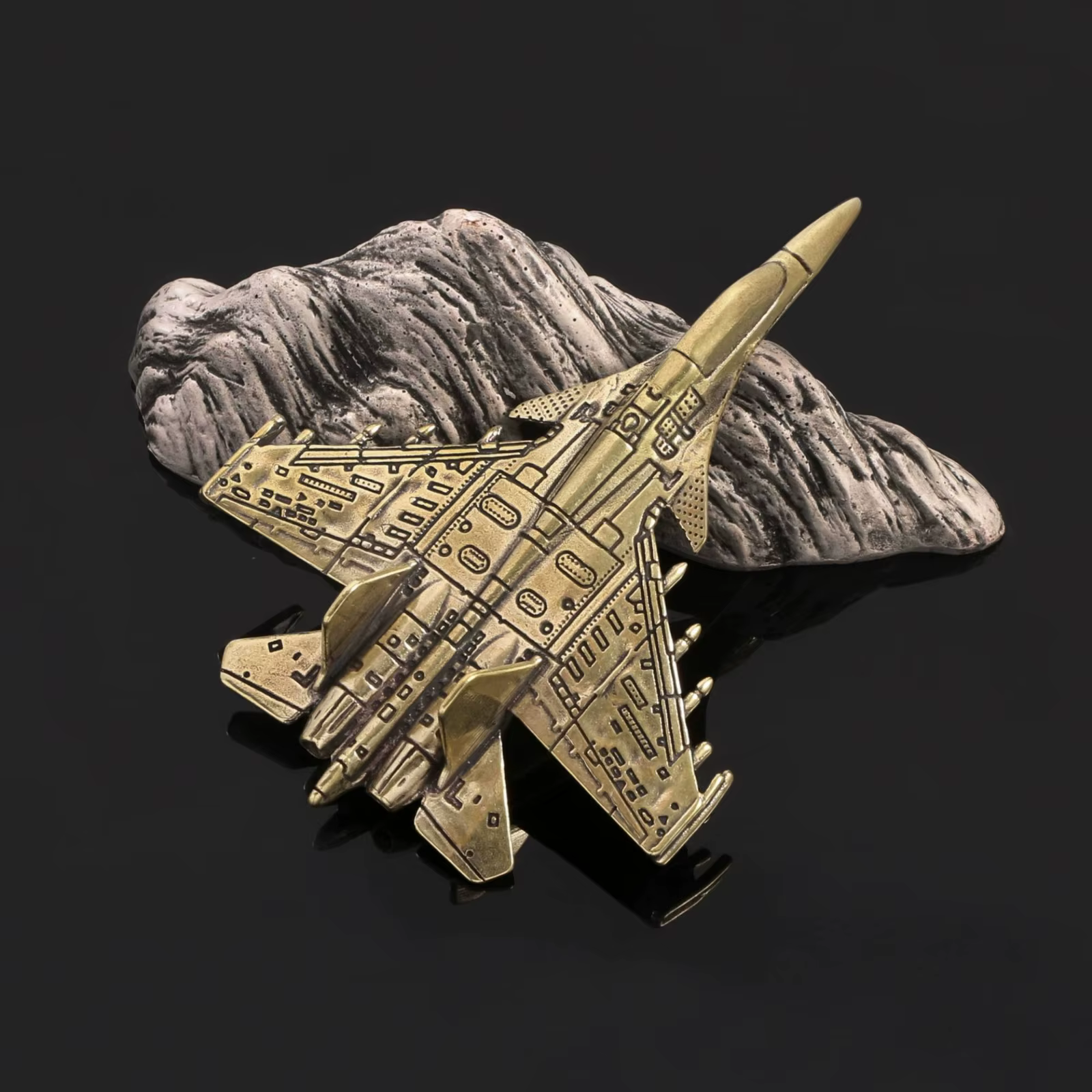 Figura decorativa latón vintage con forma de avión para gatos y perros - imagen 4