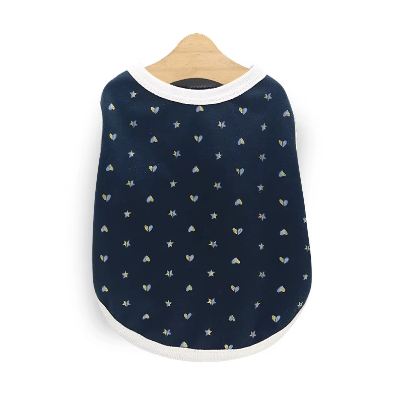 Estampado de corazón de la camiseta