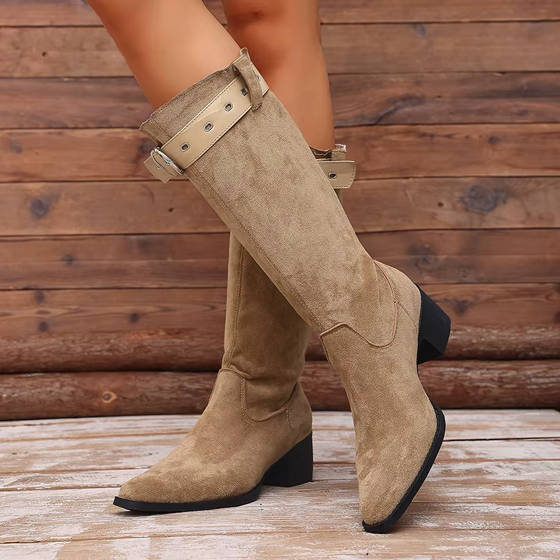 Botas altas de mujer con tacón ancho, punta fina y hebilla - imagen 3