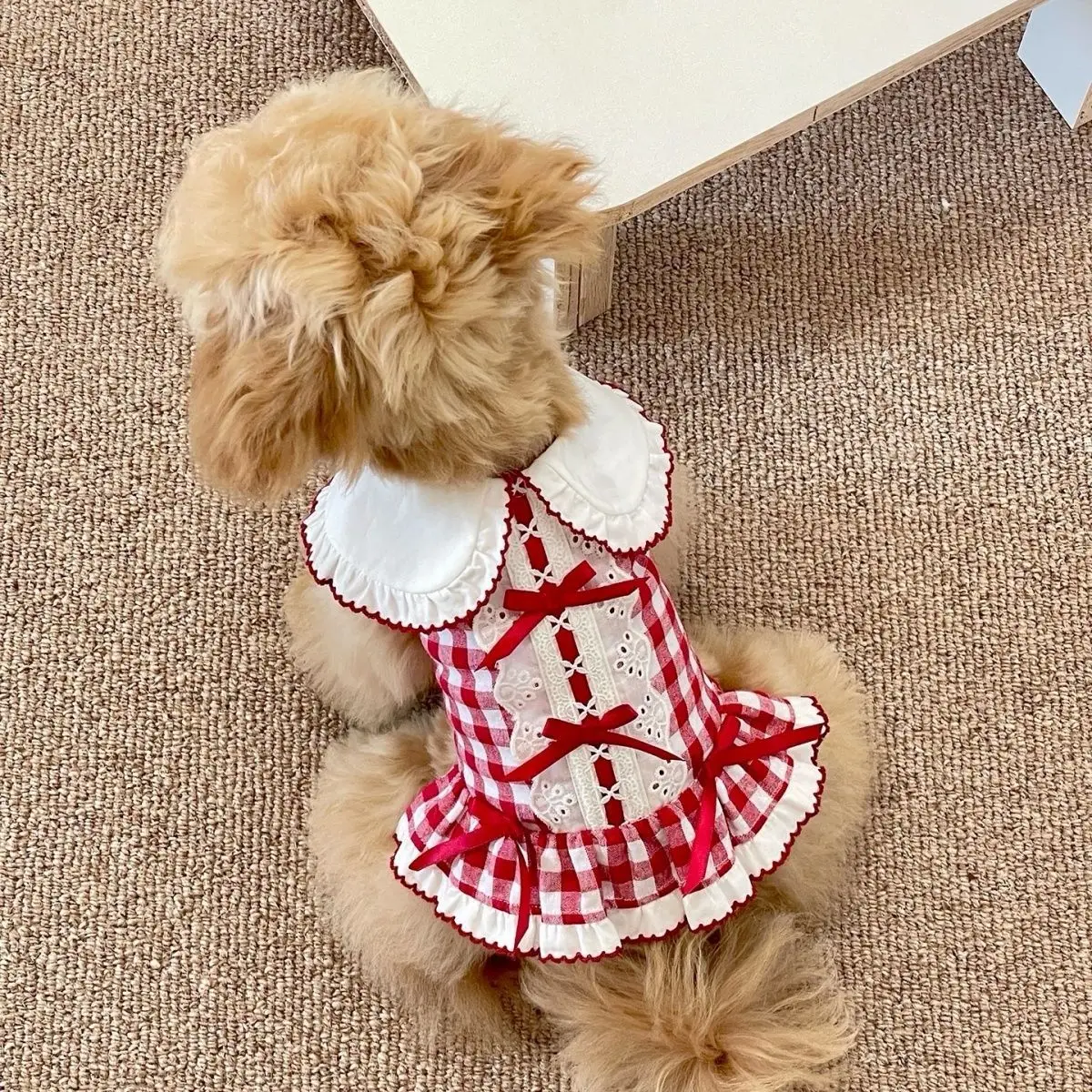 Vestido a cuadros de Navidad para mascotas con lazo decorativo