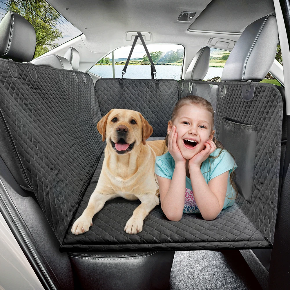 Protector impermeable con fondo duro para asiento trasero