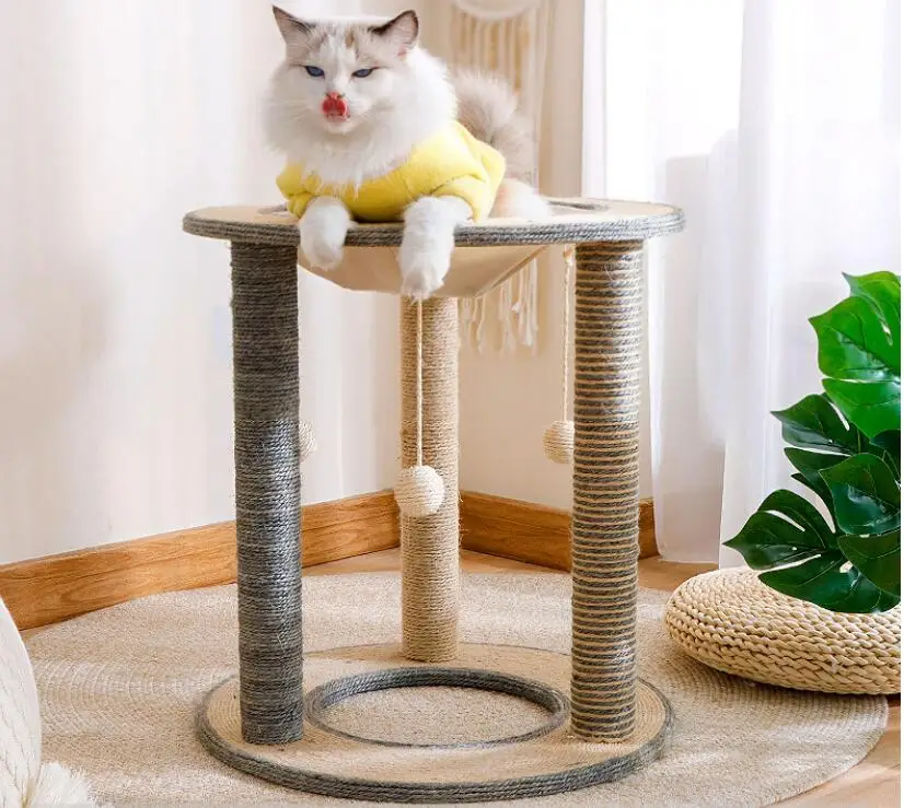 Marco de escalada para gatos con poste de sisal