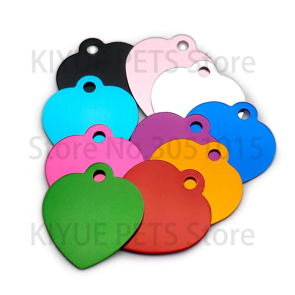 Variedad de colores de etiquetas corazón en display