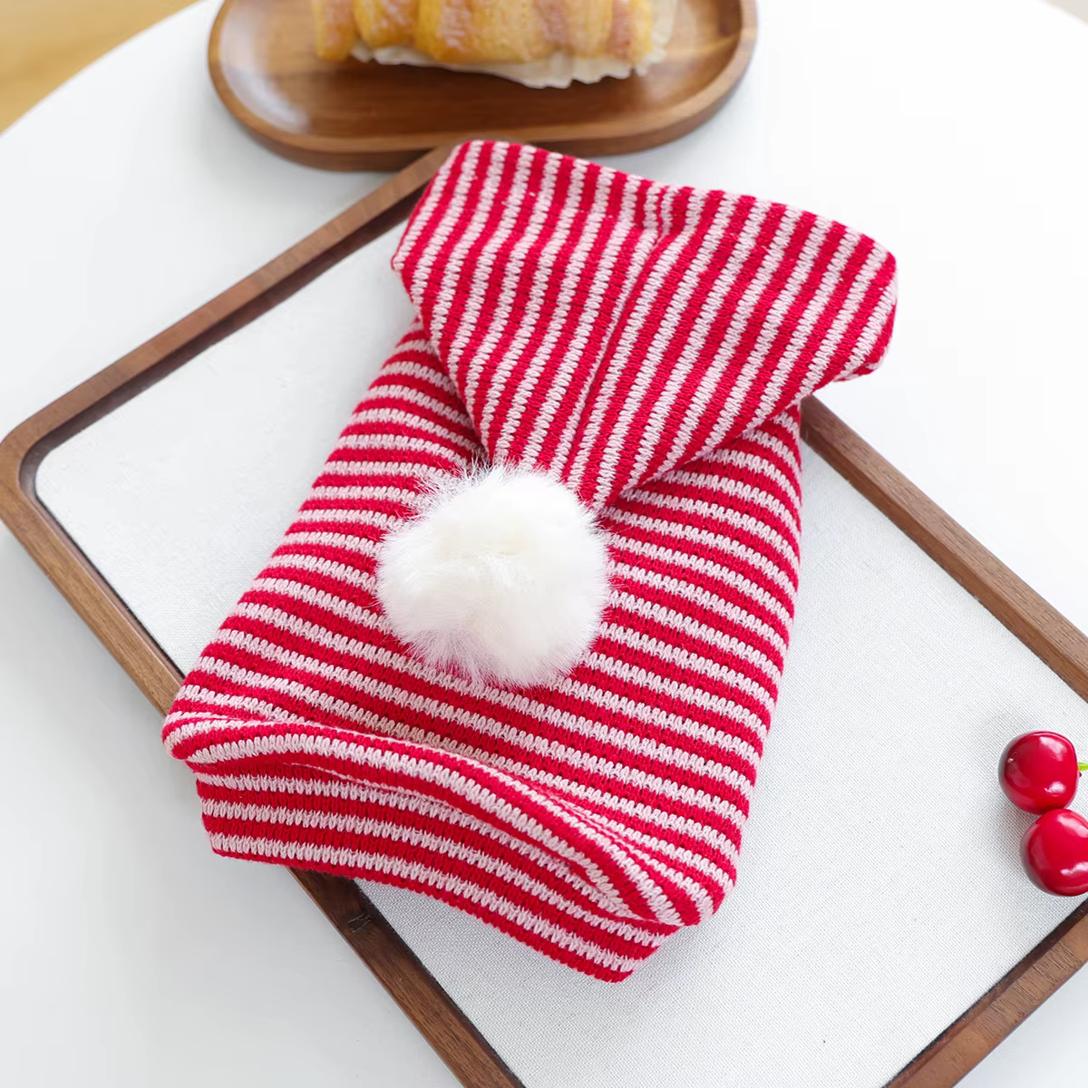 Sudadera con Capucha y Bola de Peluche para Perros y Gatos Pequeños - imagen 3
