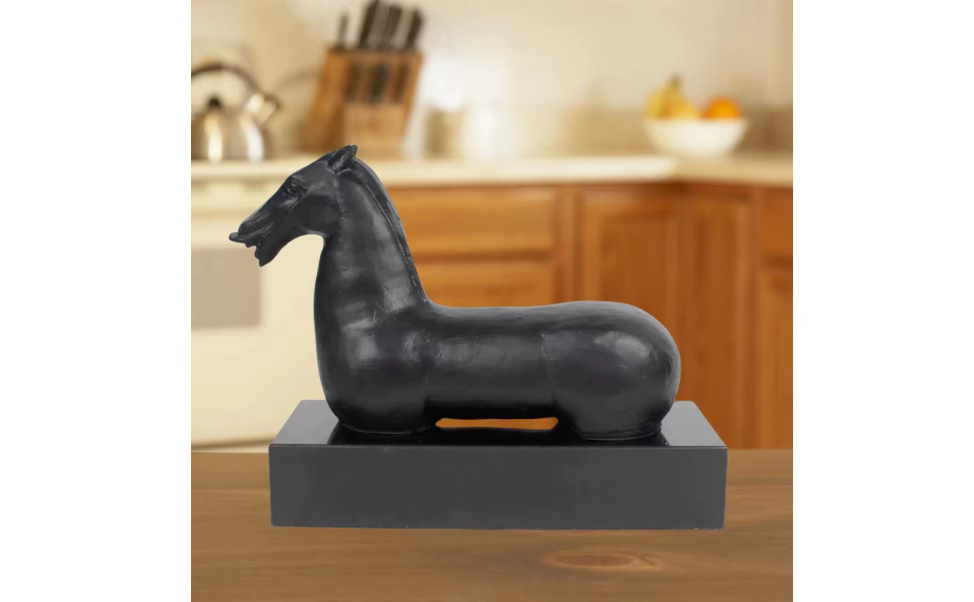 Caballo esculpido de estilo minimalista brillante para interior