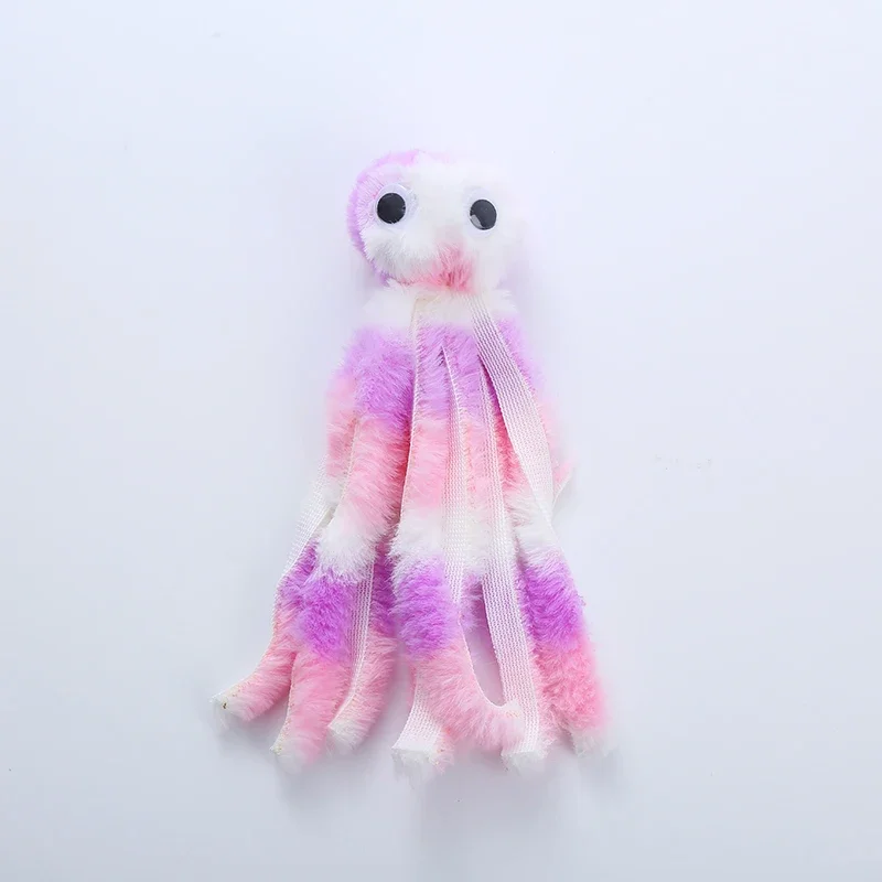 Juguete de peluche en acción