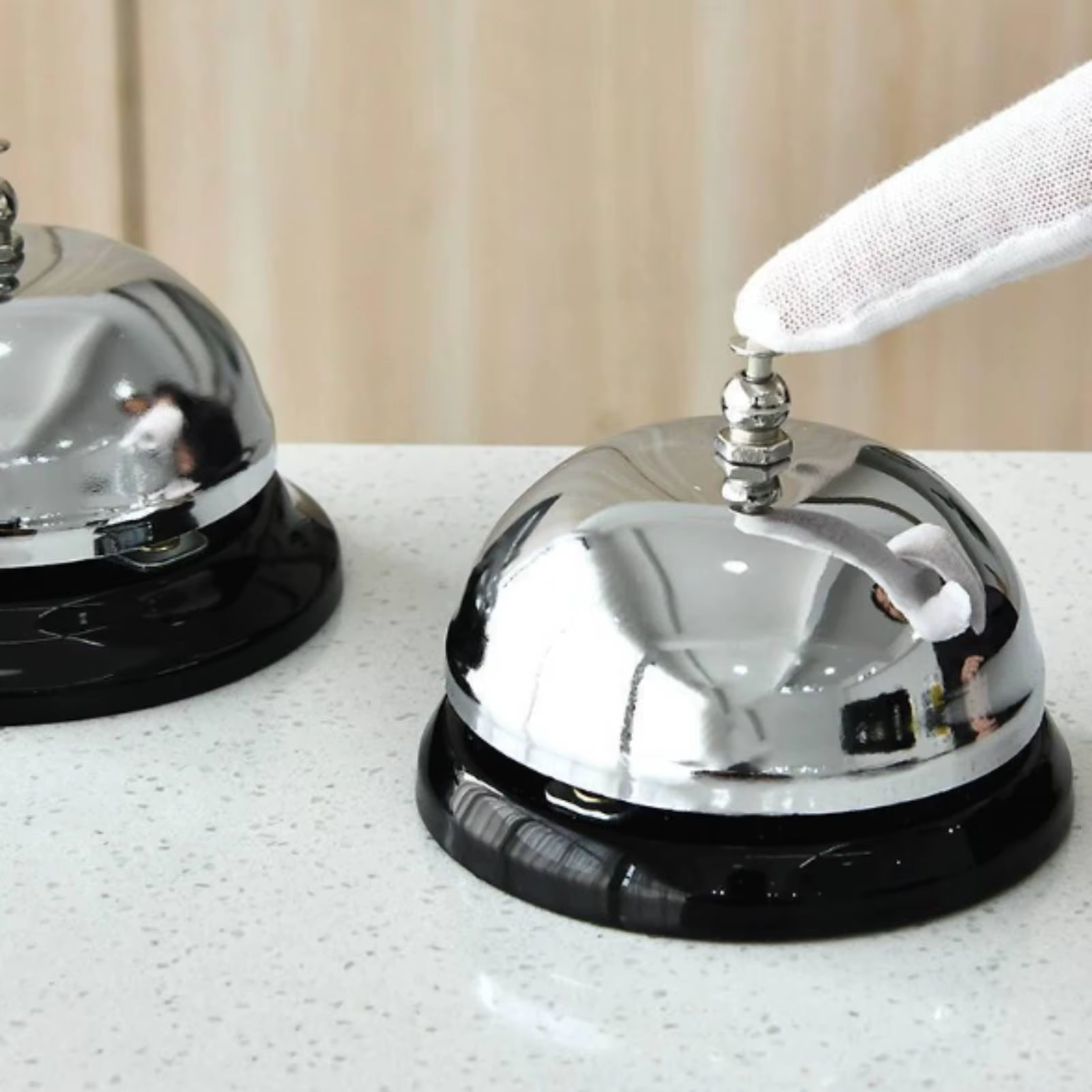 Timbre mecánico de mesa para recepciones, cuidadores y escuelas – Con manija y resorte - imagen 4