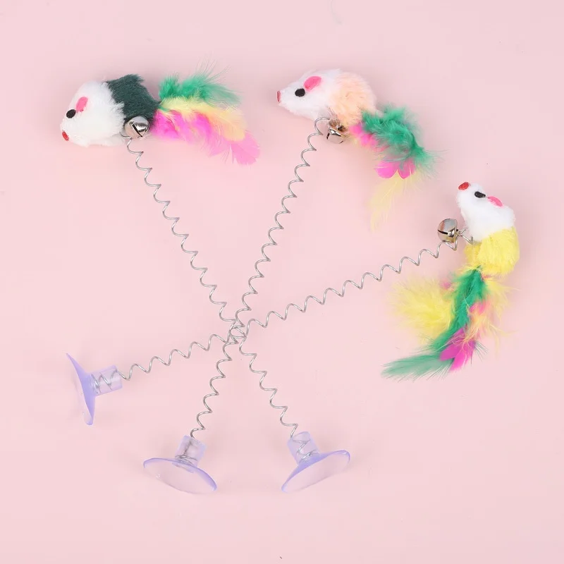 Plumas que imitan presas