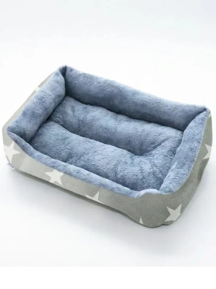 Cama estampada LAPLADOG con motivos decorativos