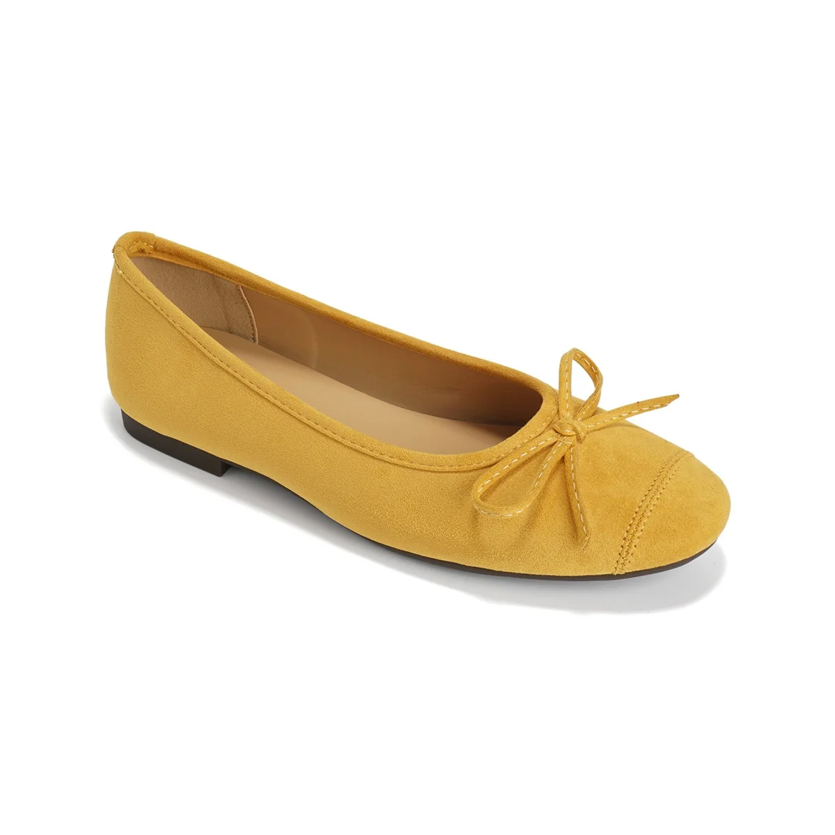 Combinación de zapatos TULX con look casual