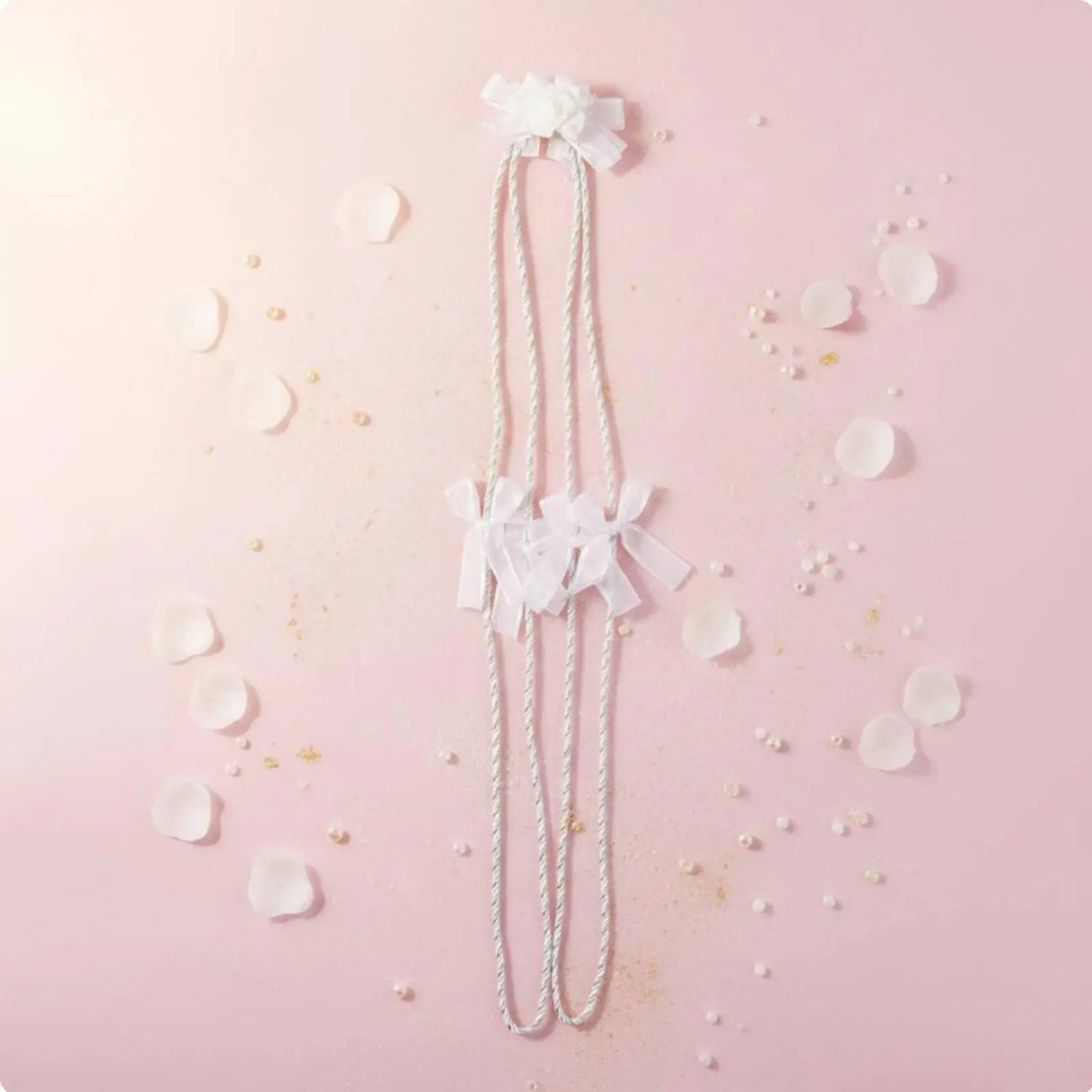 Collar Decorado con Flores y Lazo Elegante para Mascotas – Diseño Nupcial