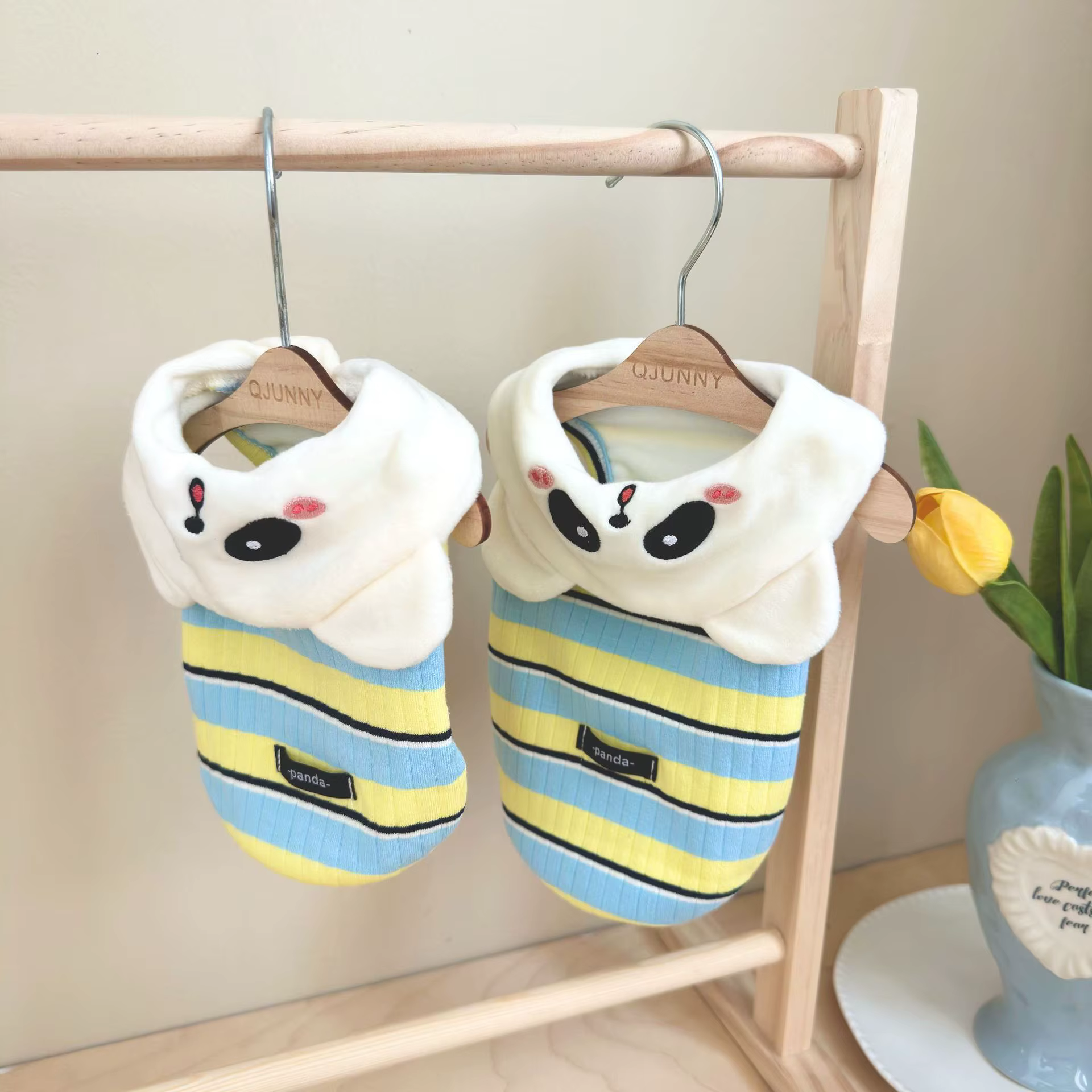 Chaleco rayas para perros pequeños y gatos de terciopelo - imagen 2