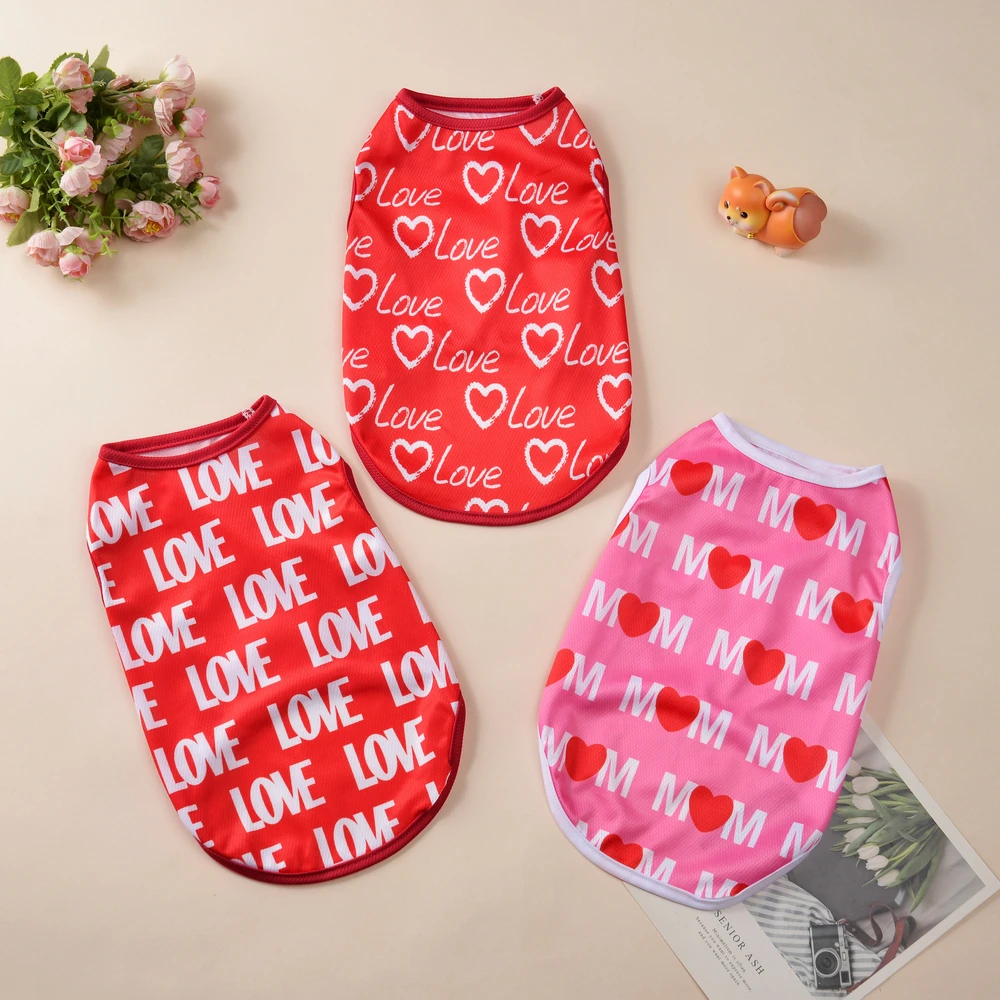 Camiseta rosa con letras para cachorro pequeño