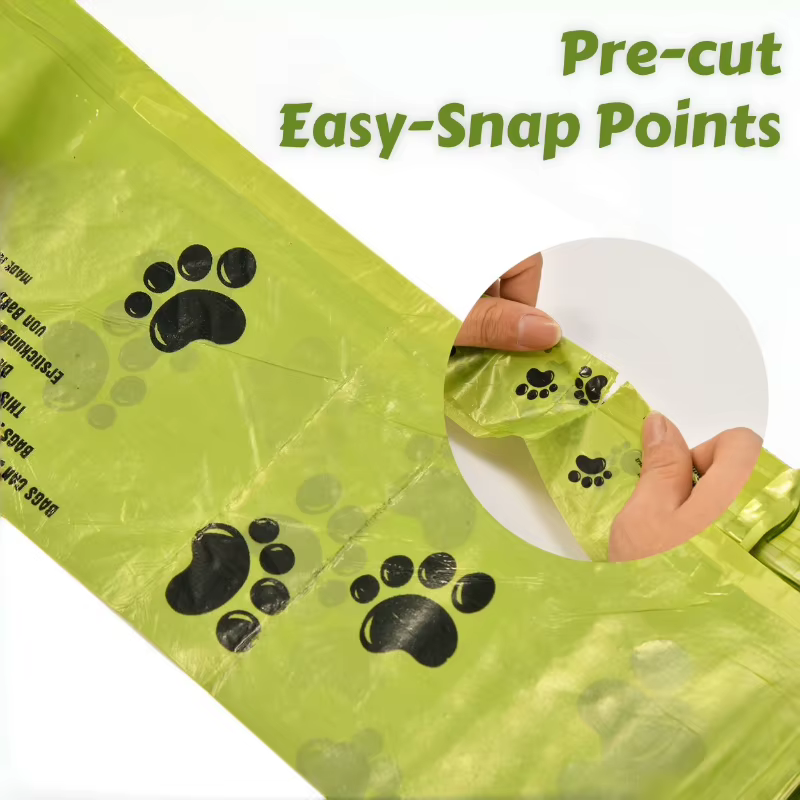 Detalle de textura de bolsa biodegradable para perro