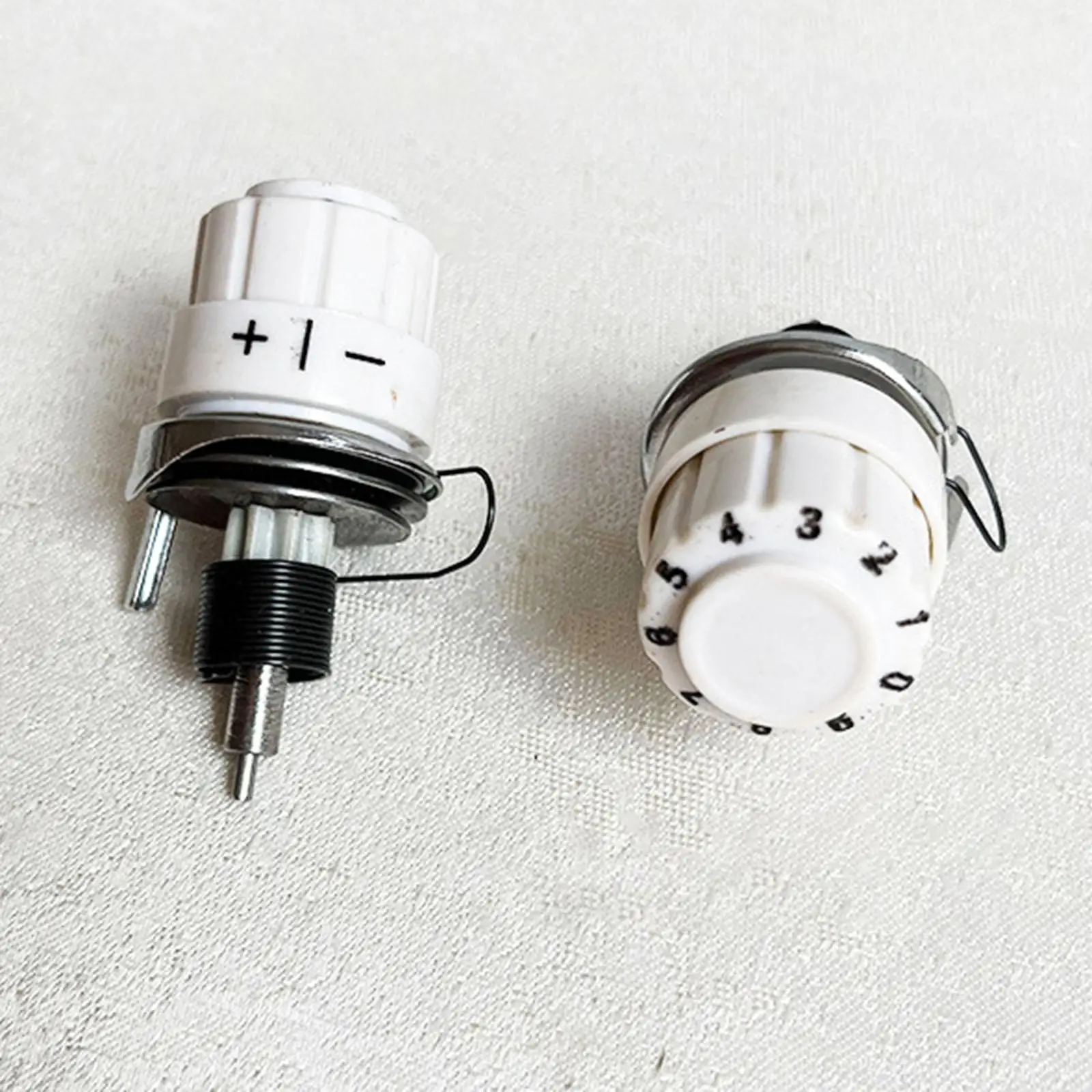 Regulador de tensión metálico universal para máquina de coser - imagen 3
