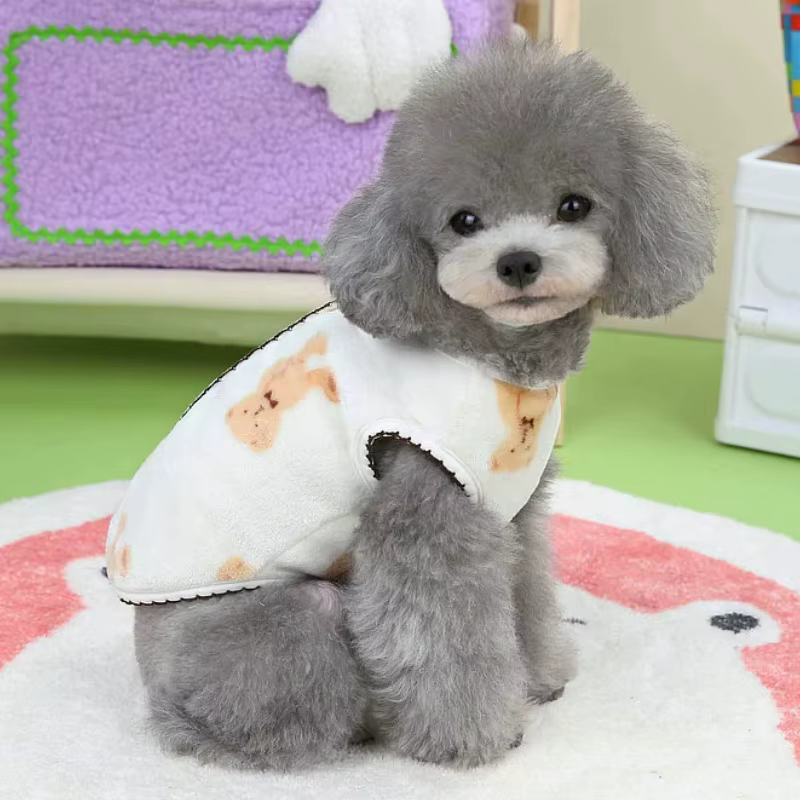 Abrigo cálido de felpa para perros y gatos con estampado de oso - imagen 4