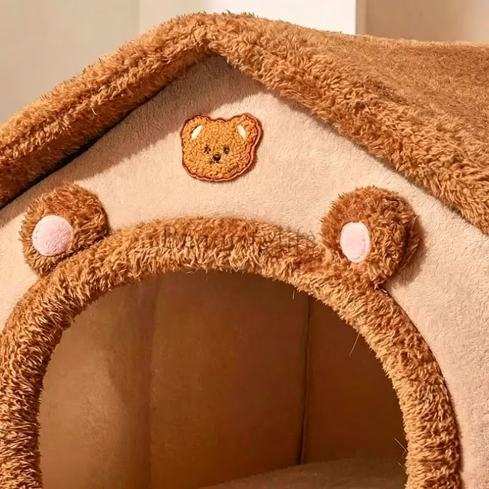 Detalle del diseño de oso y el interior tipo nido
