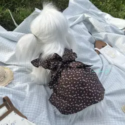 Ropa para perros pequeños: vestido floral con lazo y tirantes