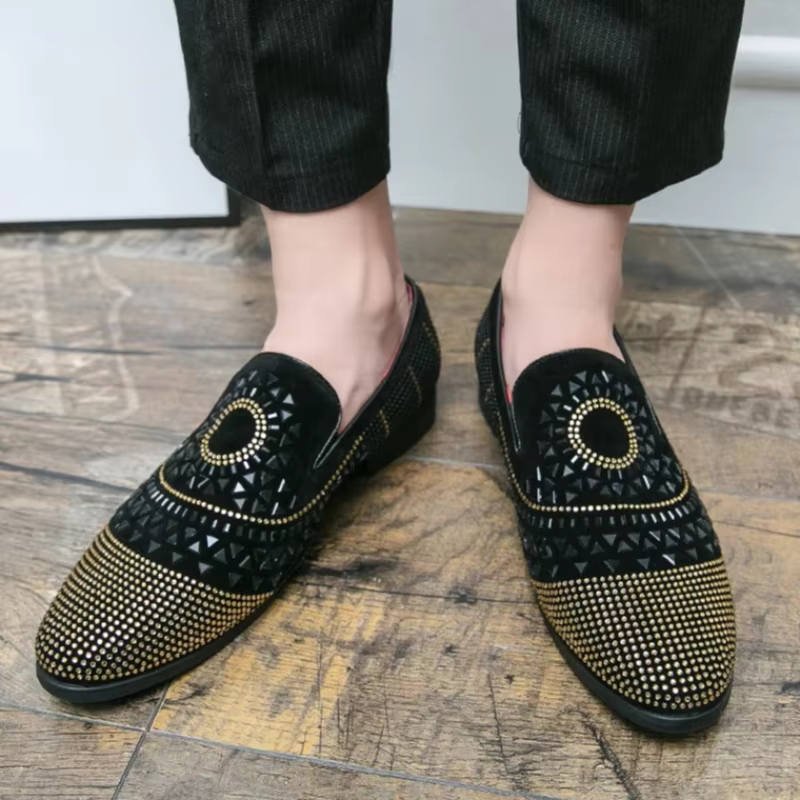 Zapatos Casuales de Cuero para Hombre – Slip-on Punta Estrecha con Pedrería