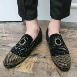 Zapatos Casuales de Cuero para Hombre – Slip-on Punta Estrecha con Pedrería