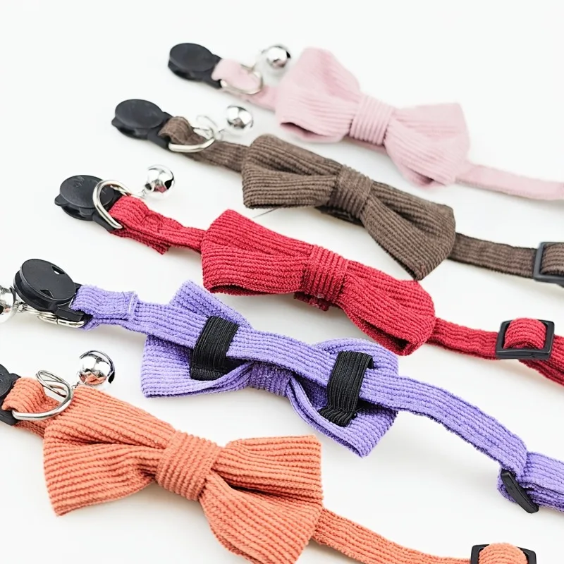 Collar personalizado para gatos con etiqueta, lazo y campana - imagen 3