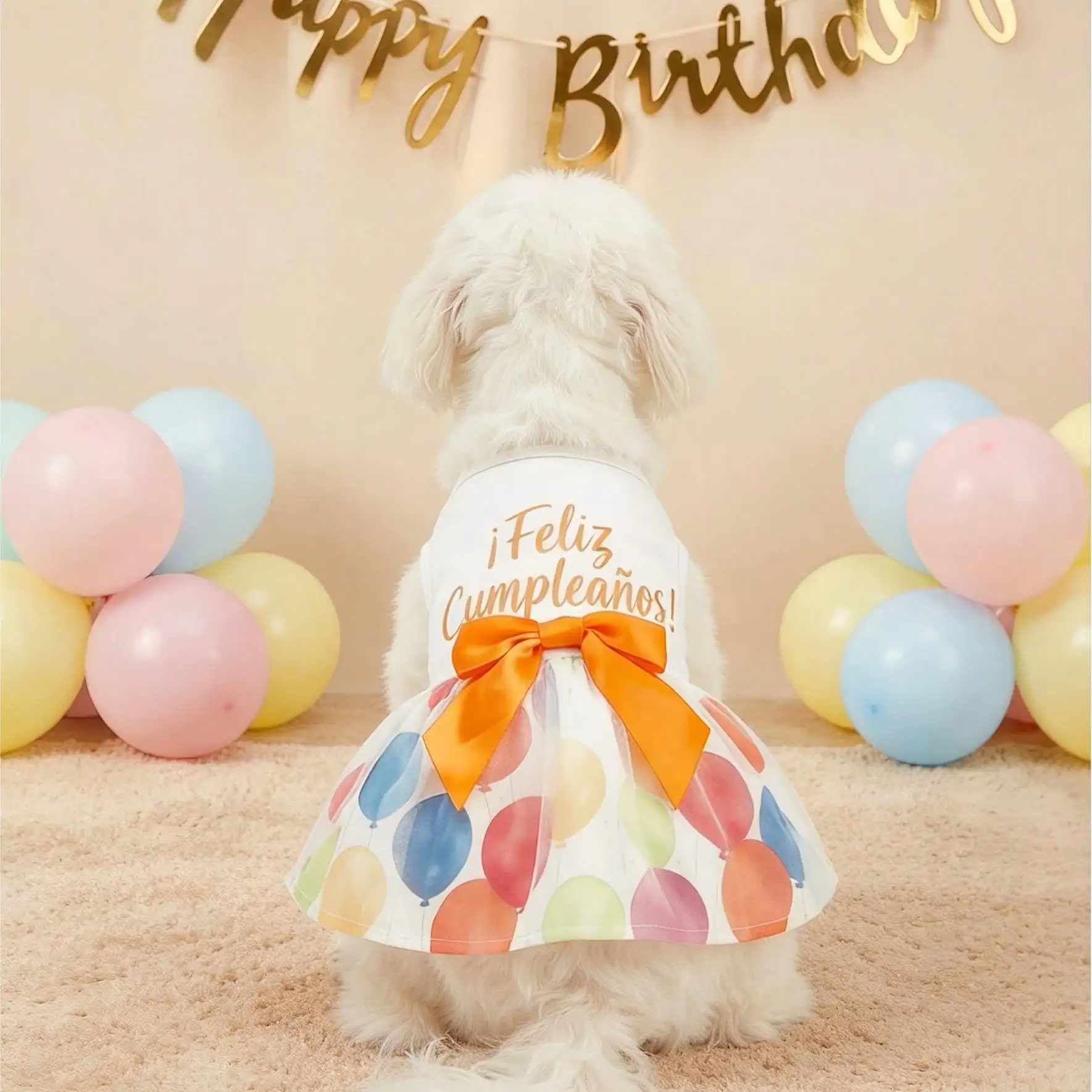 Vestido para perros con estampado de globos y mensaje de cumpleaños