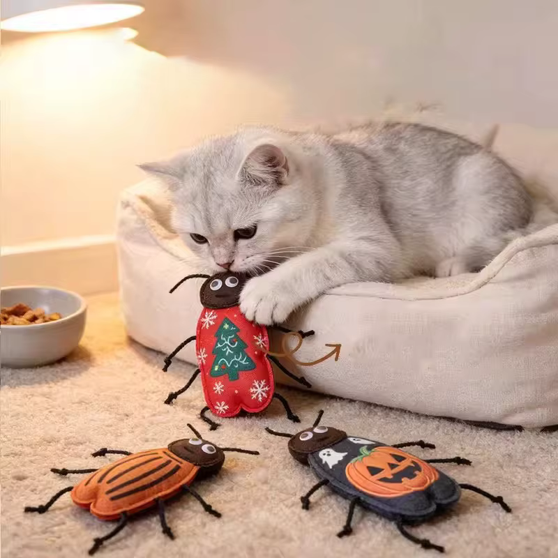 Juguete para gatos de fieltro con forma de cucaracha antimordidas - imagen 5