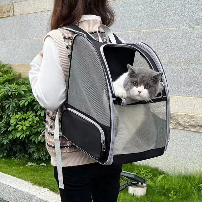 Mochila transportadora transpirable para gatos y perros pequeños - imagen 2