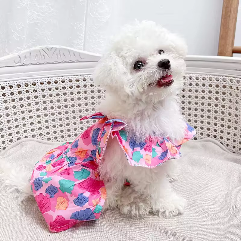Vestido floral con lazo y accesorio de pelo para perros pequeños