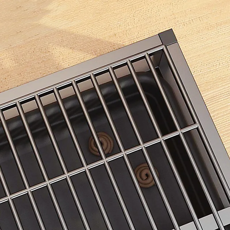 Inodoro instalado en interior como alternativa de baño para mascotas