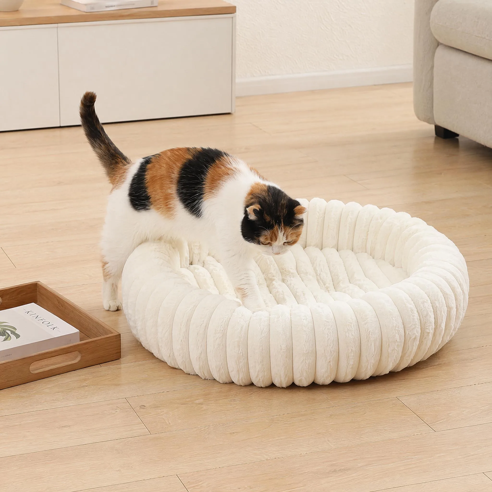 Cama nido donut redonda de peluche suave para gatos y perros - imagen 4