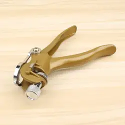 Ajustador de dientes para sierras manuales y recíprocas