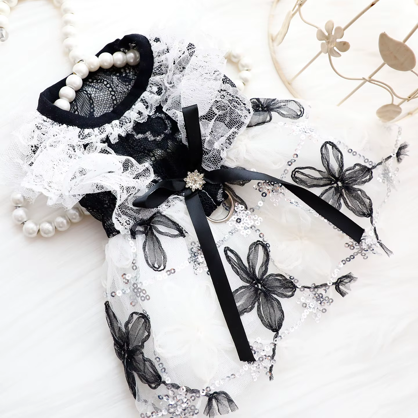 Vestido Nupcial para Perro – Falda Floral Negra Elegante - imagen 5