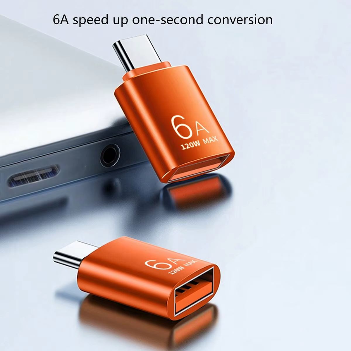 Adaptador USB C a USB conectado a un pendrive
