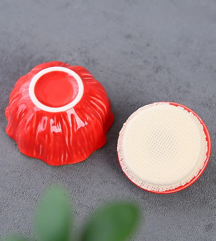 Urnita en entorno hogareño