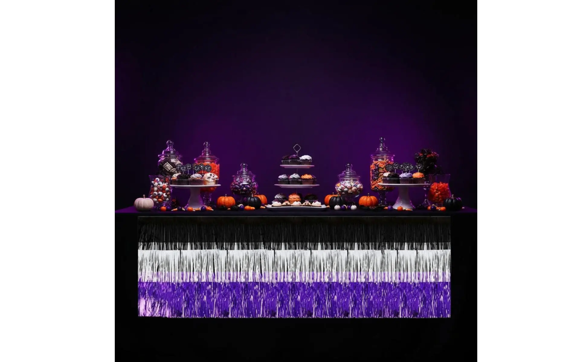 Vista de la falda de mesa para decorar mesas en casa